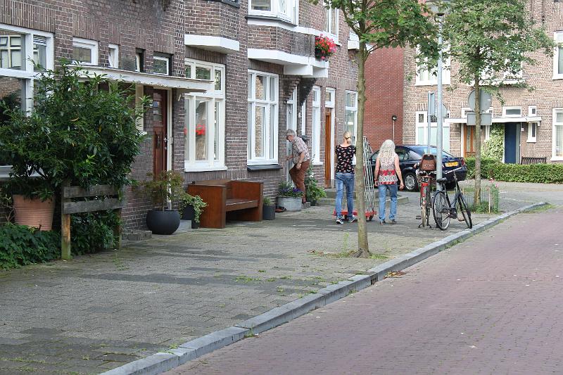 IMG_9741.JPG - En weg zijn ze. Een einde van een fantastisch straatfeest