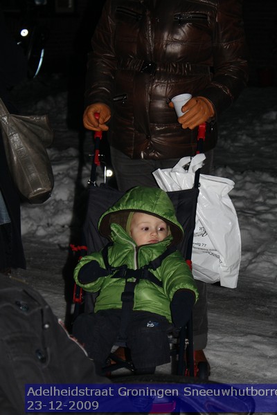 adelheidstraatsneeuwhutborrel200913.jpg