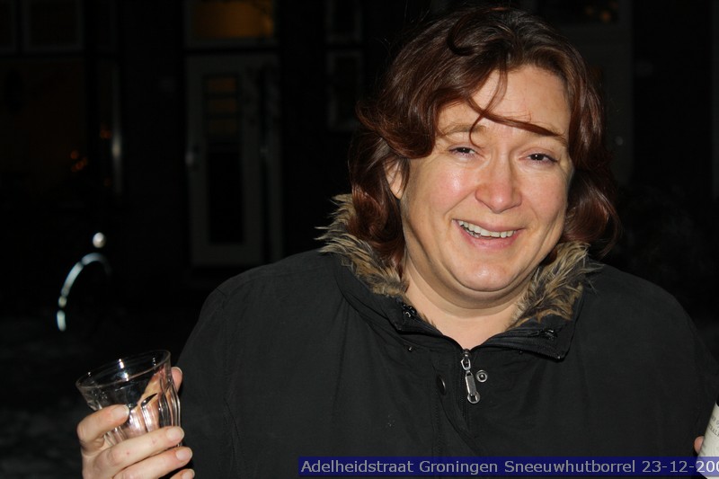 adelheidstraatsneeuwhutborrel200922.jpg